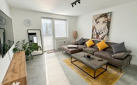Moderne 2-Zimmer Wohnung Im Zentrum Von Wolfsburg